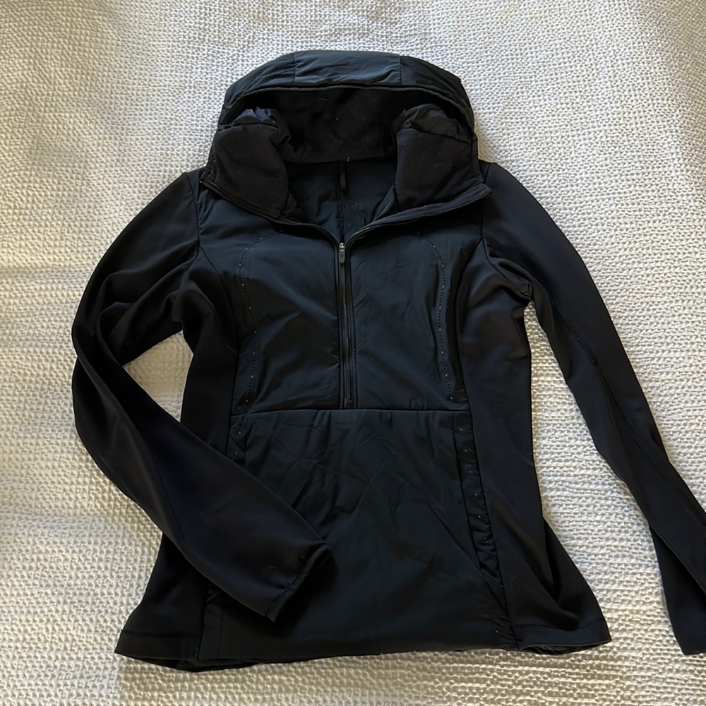 LULULEMON JACKET